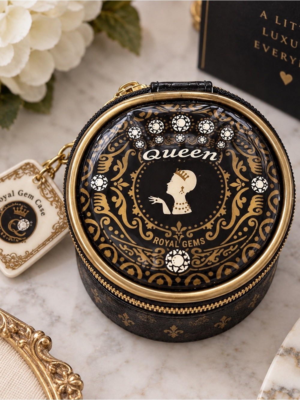 Blue Q Queen Jewelry Case Travel‎ Organizer Black Gold Round Zip VTG Style